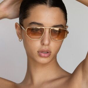 Lu Goldie Victoire in Cola